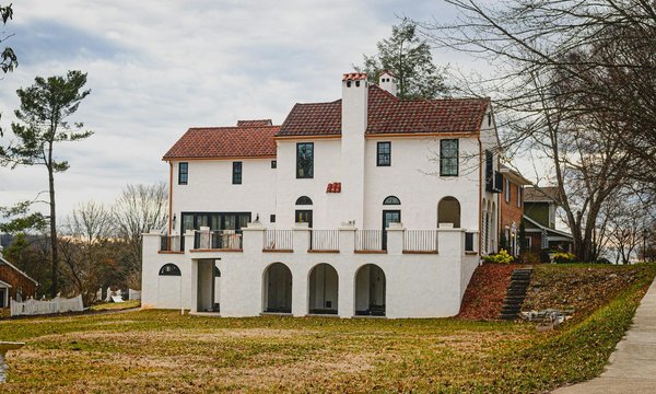 Revamp your uk home: create a breathtaking mediterranean oasis with a stylish pool